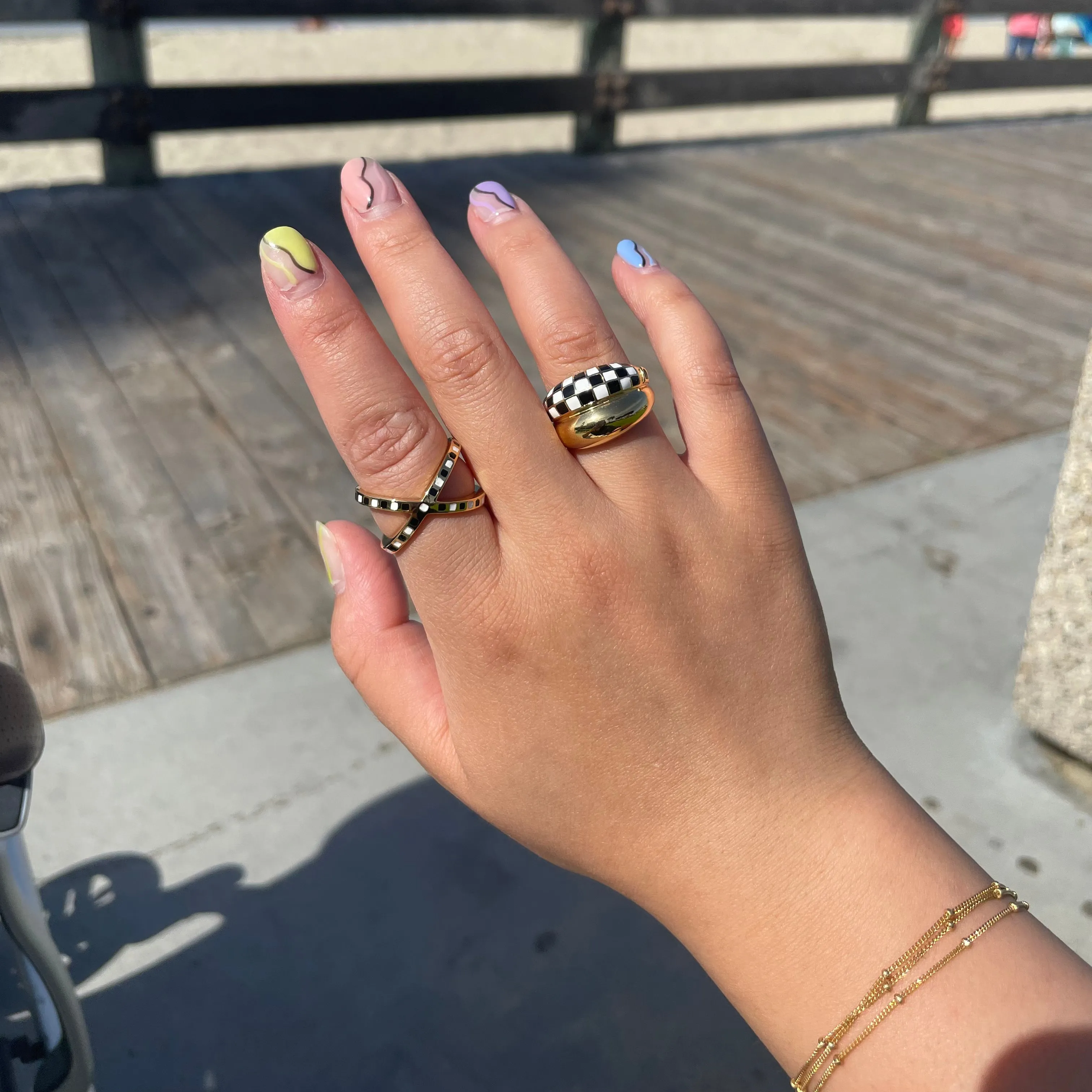 Checker Ring - Black And White