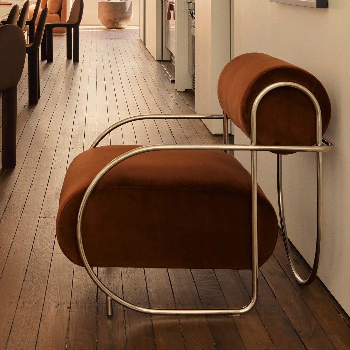 Chromeo Armchair & Ottoman (Avalon Desert)