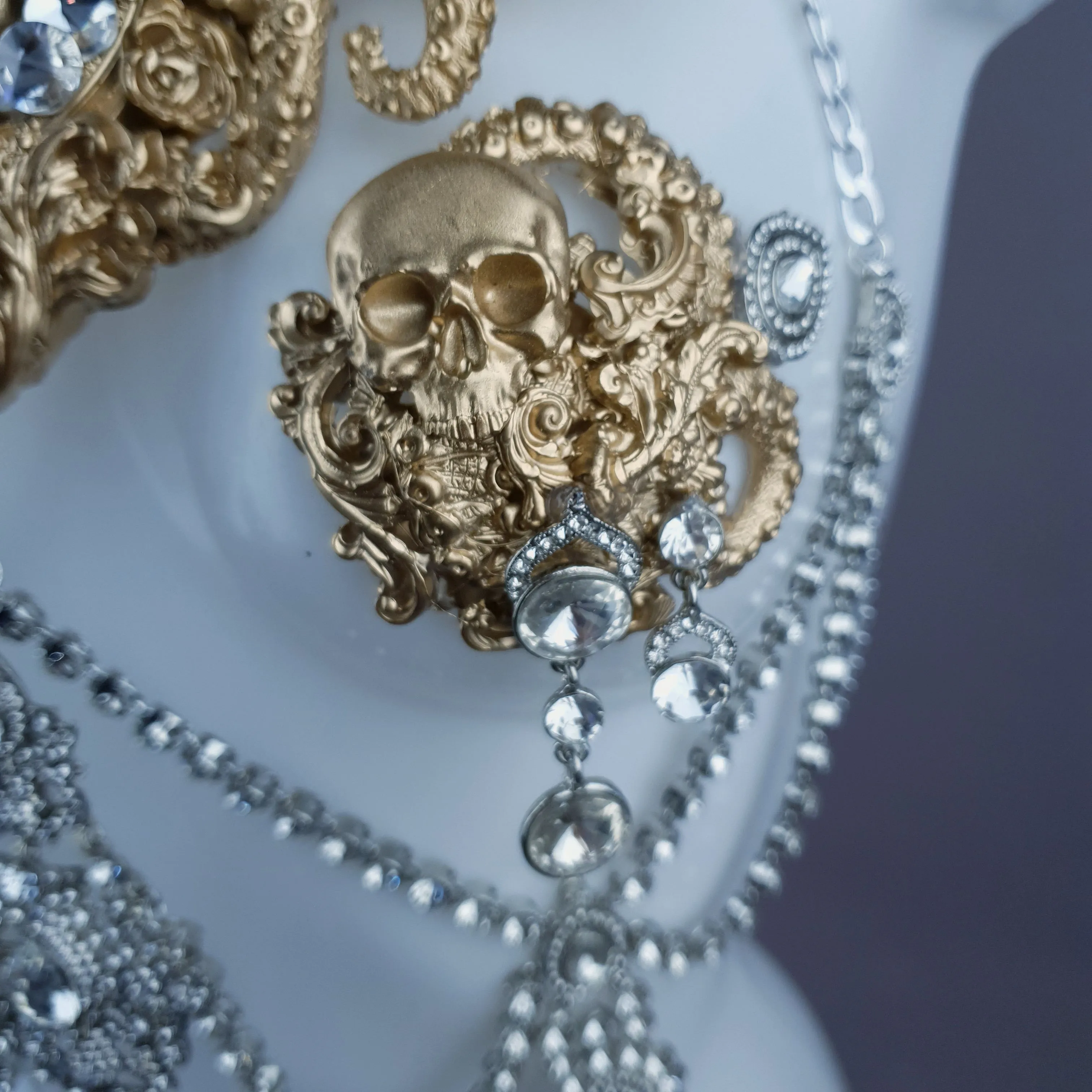 "Salome" Gold Diamante Filigree Jewellery Harness with Nipple Pasties